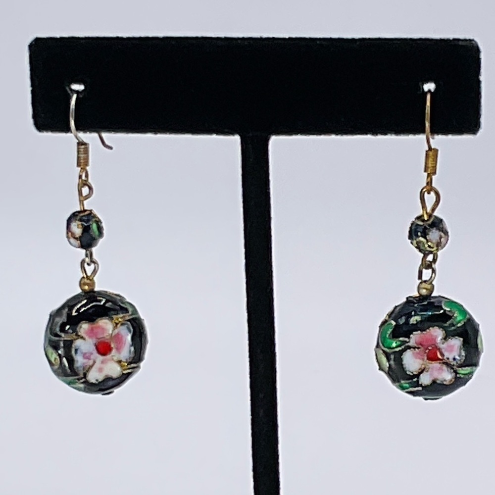 Earrings Enamel Metal Flower Black Gold Tone 80s Jewelry Retro Gift VTG Floral
